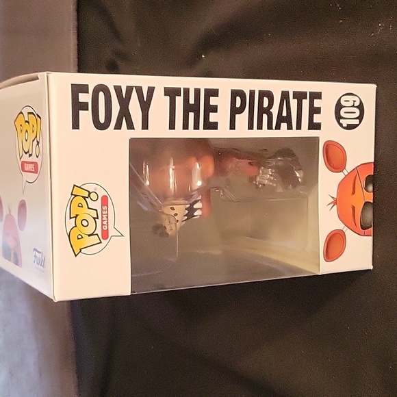 Foxy the Pirate Funko - Picture 2 of 6